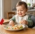 Crian&ccedil;as &agrave; mesa: comer sem ajuda desenvolve a linguagem