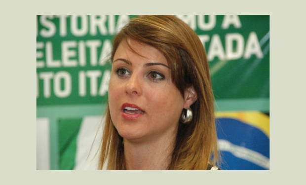 Renata Bueno avalia “fim trágico” do Movimento 5 Estrelas na Itália