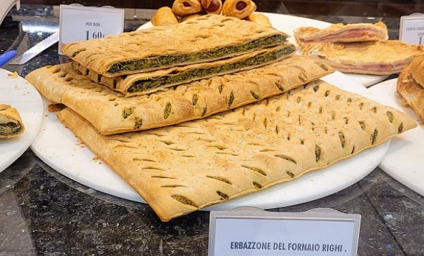 Erbazzone italiano (reggiano)