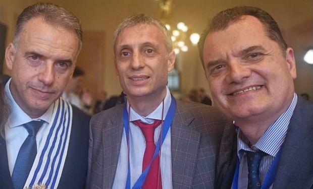 Porta (PD) participa em Montevidéu da cerimônia de posse do novo presidente Orsi