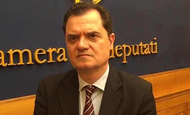 Fabio Porta roga por cidadãos italianos presos na Venezuela