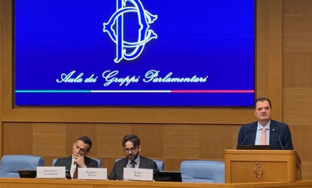 Porta defende colaboração entre Itália e Brasil no combate às máfias globais