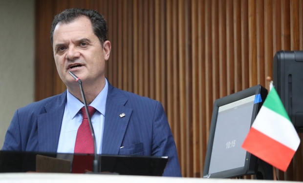 Fabio Porta: Italiano deve ser uma língua de raízes e do futuro